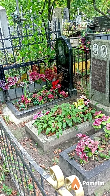 Жуковская Анна Селивестровна